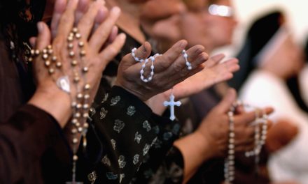 Are There Any Reasons To Pray Rosary Daily? – Is This In Line With Your Beliefs?