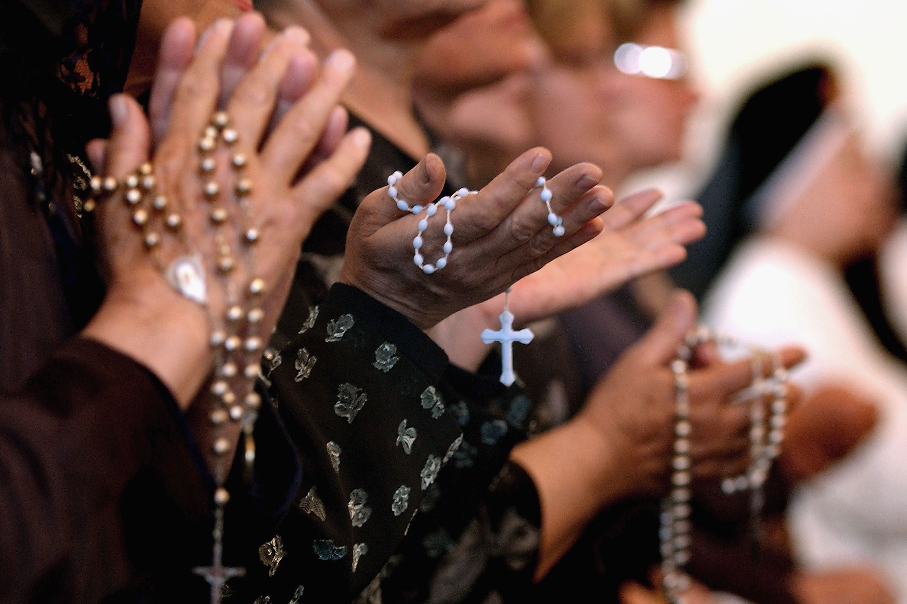Are There Any Reasons To Pray Rosary Daily? Is This In